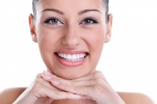 Wybielanie zębów w domowym zaciszu - skuteczne sposoby