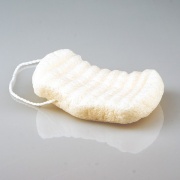 Naturalne pielęgnujące gąbki do mycia twarzy i ciała Yasumi Konjac Sponge już są dostępne w Polsce.